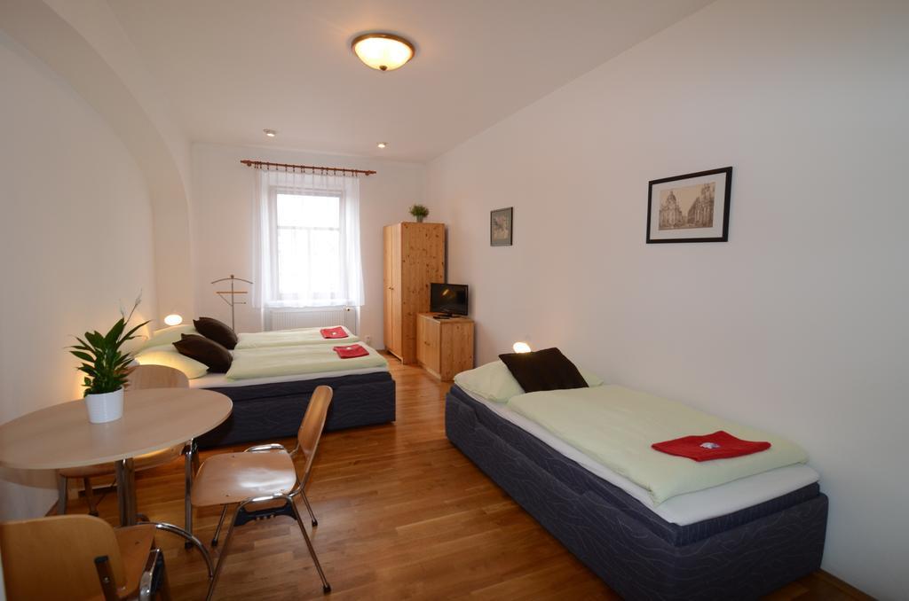 Apartments Karlin 프라하 객실 사진